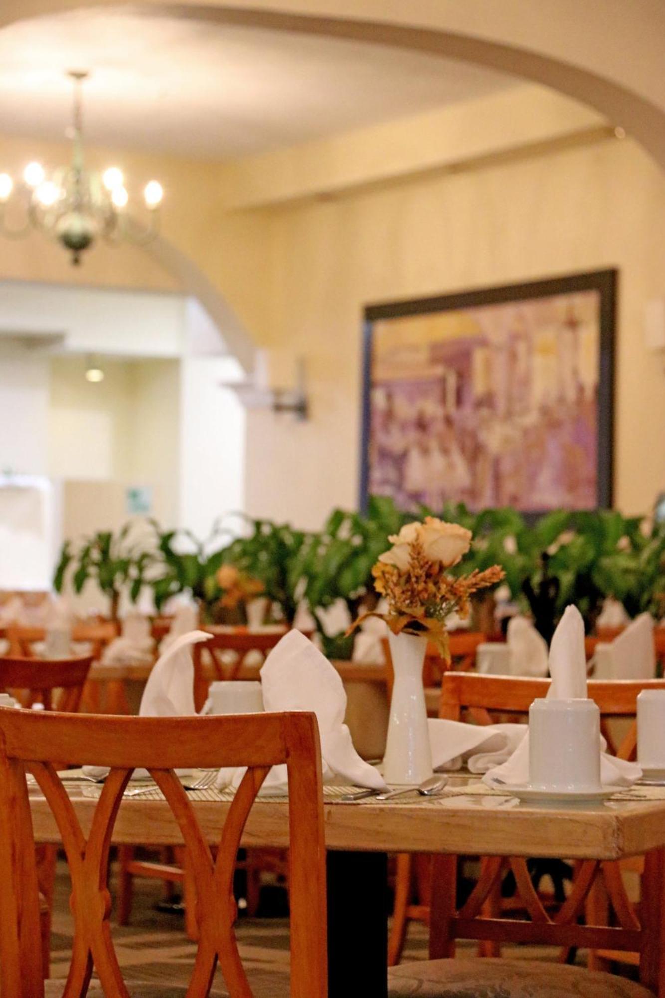 Holiday Inn La Piedad By Ihg Eksteriør billede