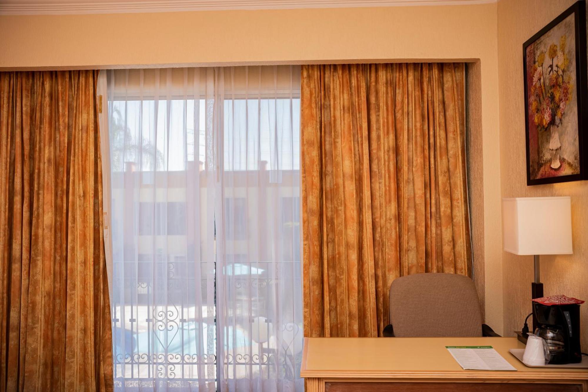 Holiday Inn La Piedad By Ihg Eksteriør billede