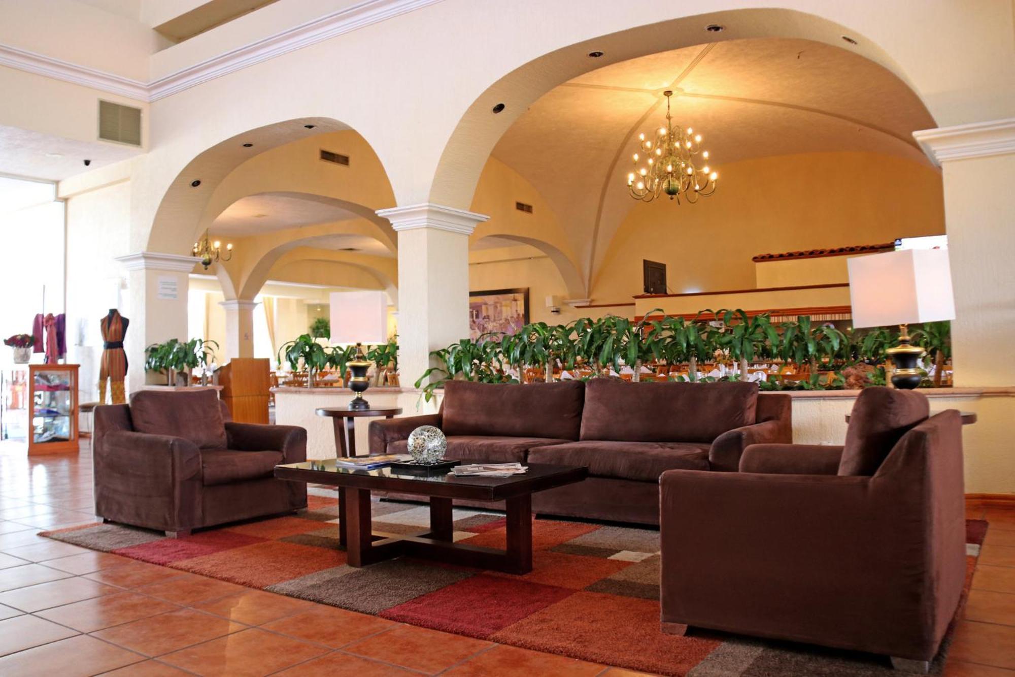 Holiday Inn La Piedad By Ihg Eksteriør billede