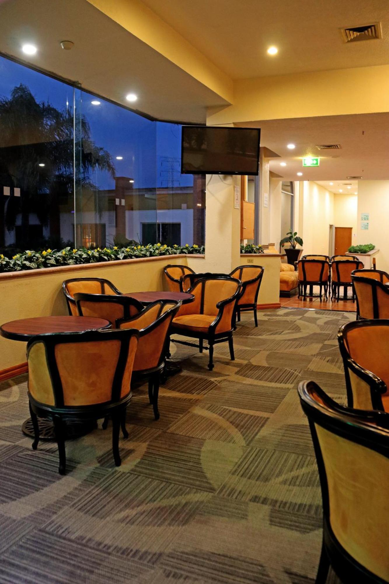 Holiday Inn La Piedad By Ihg Eksteriør billede